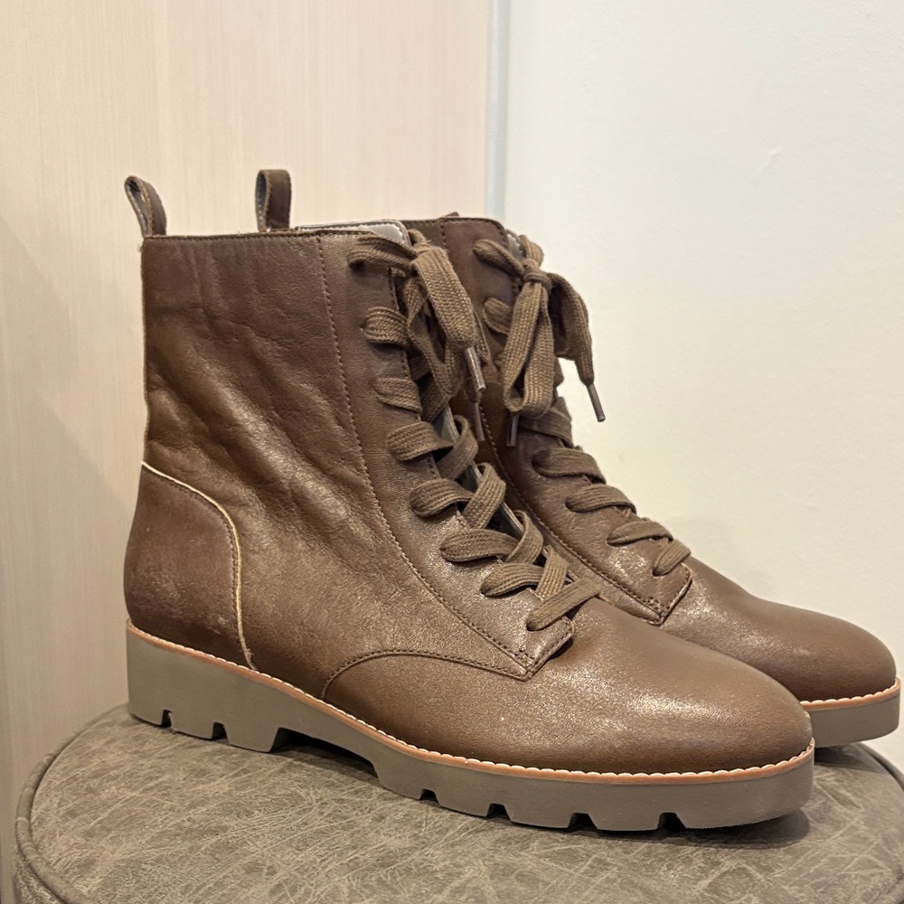 VIONIC lani combat boot size 10 brown